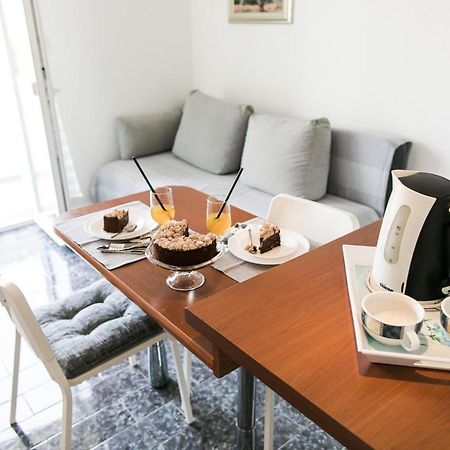 Apartmani Sanja Vodice Eksteriør bilde