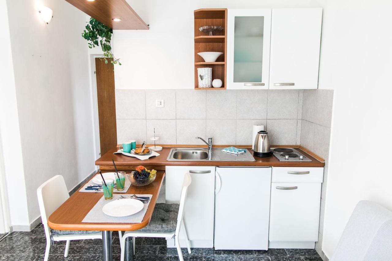 Apartmani Sanja Vodice Eksteriør bilde