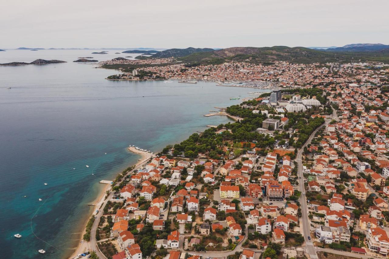 Apartmani Sanja Vodice Eksteriør bilde